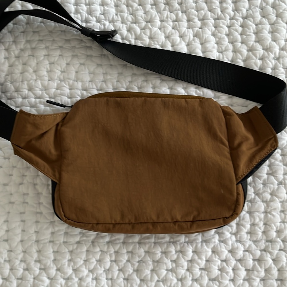 Lulu classic crossbody bag